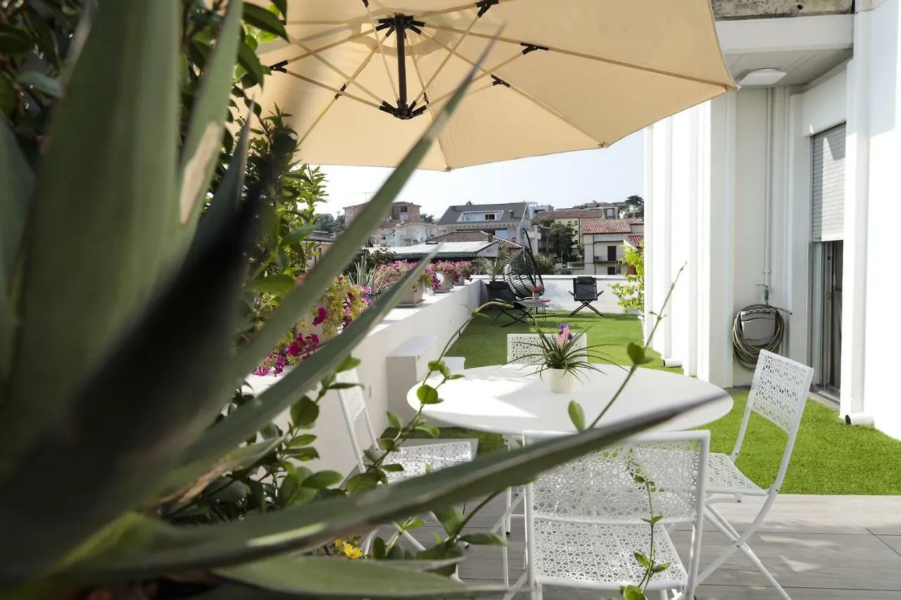 Sunseeker - 80 Mq Di Terrazzo Da Sogno Desenzano del Garda Apartment